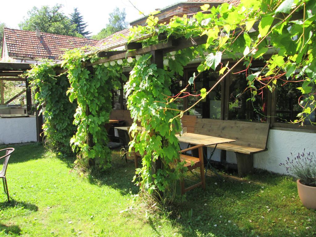 Schorfelder Hof Guest House Gondershausen Exterior photo