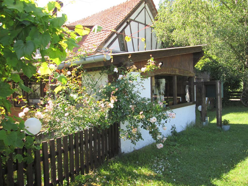 Schorfelder Hof Guest House Gondershausen Exterior photo