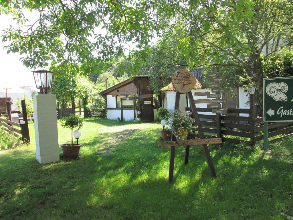 Schorfelder Hof Guest House Gondershausen Exterior photo