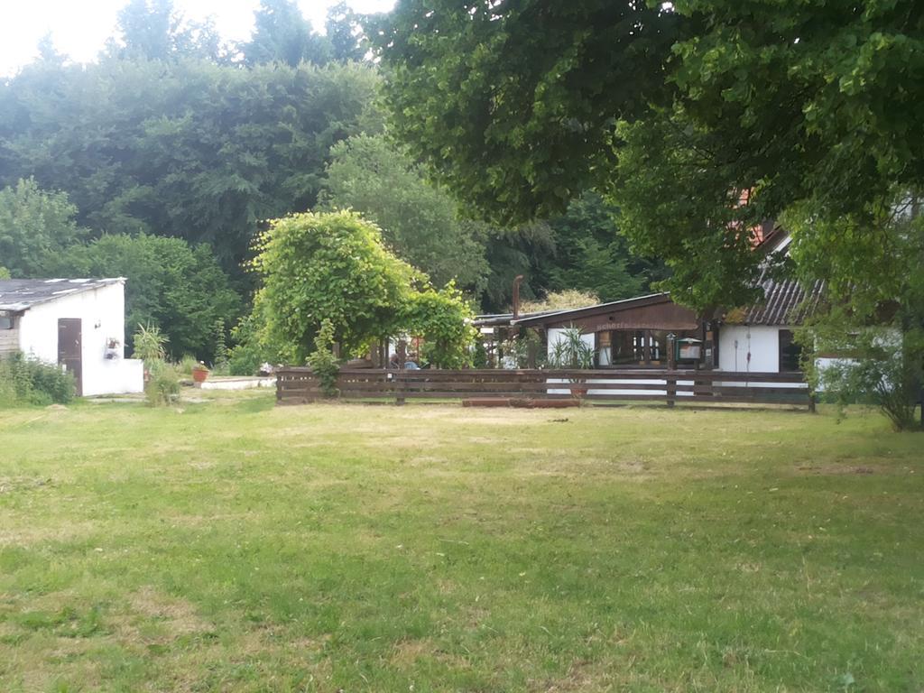 Schorfelder Hof Guest House Gondershausen Exterior photo